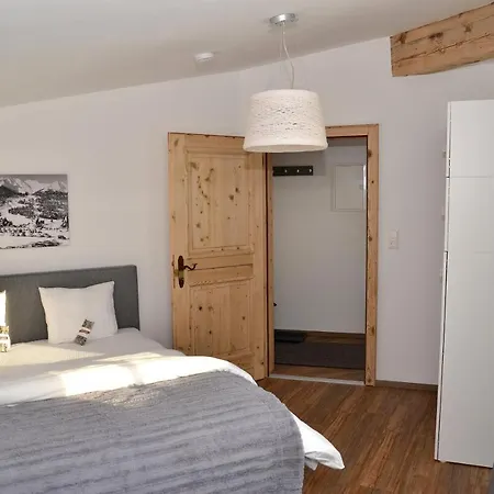 Waldcafe - Das Chalet Am See Apartment