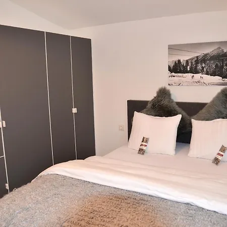 Waldcafe - Das Chalet Am See Apartment